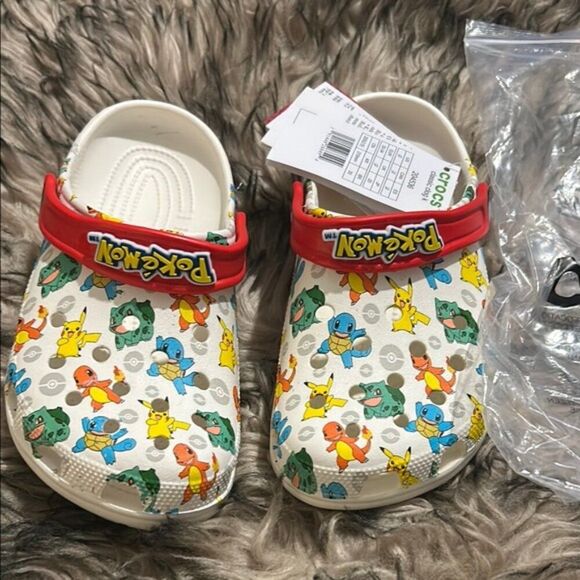 Pokemon Kids Clogs - White and Red pikachu pokemon clog size 2 - Picture 2 of 4